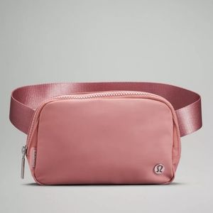 NWT Lululemon Everywhere Belt Bag Pink Pastel